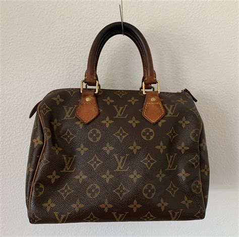 old vintage louis vuitton bags.